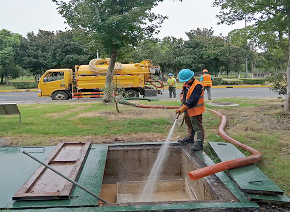 乌恰化油池清理