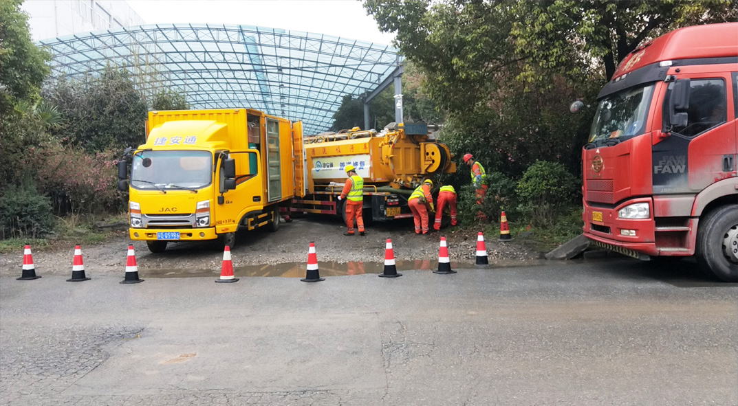 乌恰成区雨污水管网“四位一体”检测疏通项目